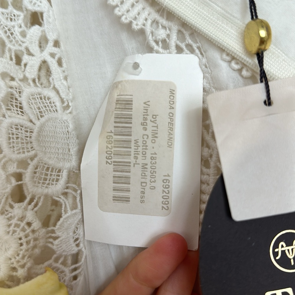 Stunning vintage inspired woman's white crochet dress new with tags - Picture 12 of 12